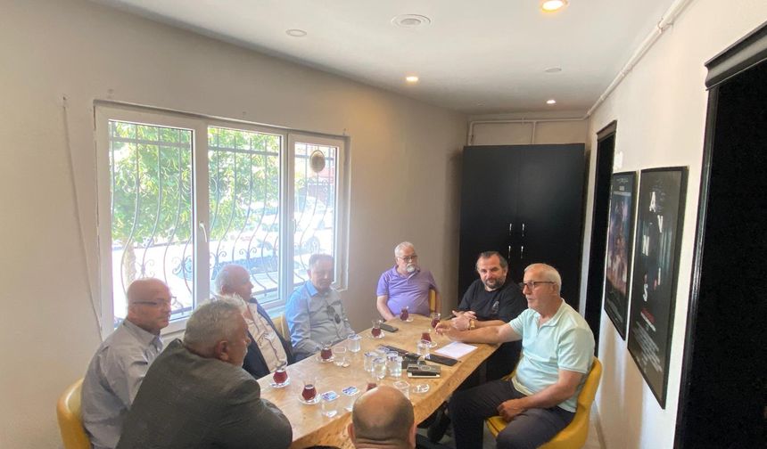 Demokrat Parti Düzce Teşkilatı’ndan Analiz Medya’ya nezaket ziyareti