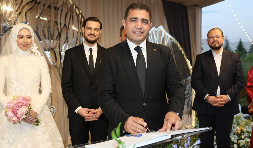 Organize Sanayi Bölgesi Müdürü Serdar Erdem, Diyetisyen Şule Görür’le evlendi