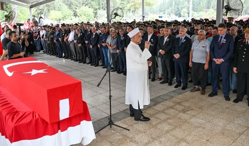 Şehit Jandarma Uzman Çavuş Yıldırım, Adana’da son yolculuğuna uğurlandı