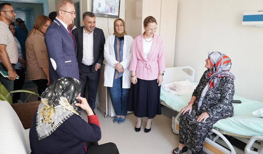 Milletvekili Derya Bakbak'tan 25 Aralık Devlet Hastanesine ziyaret