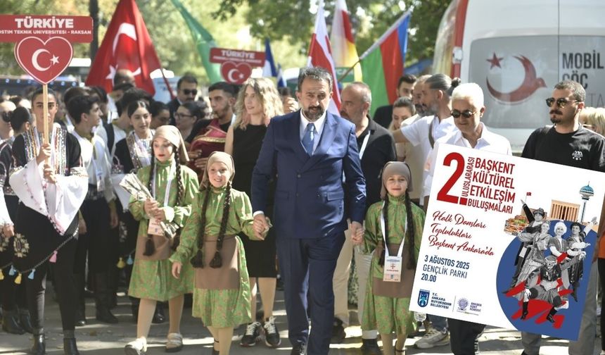 Dünya halk dansları ekipleri Gençlik Parkı’nda!