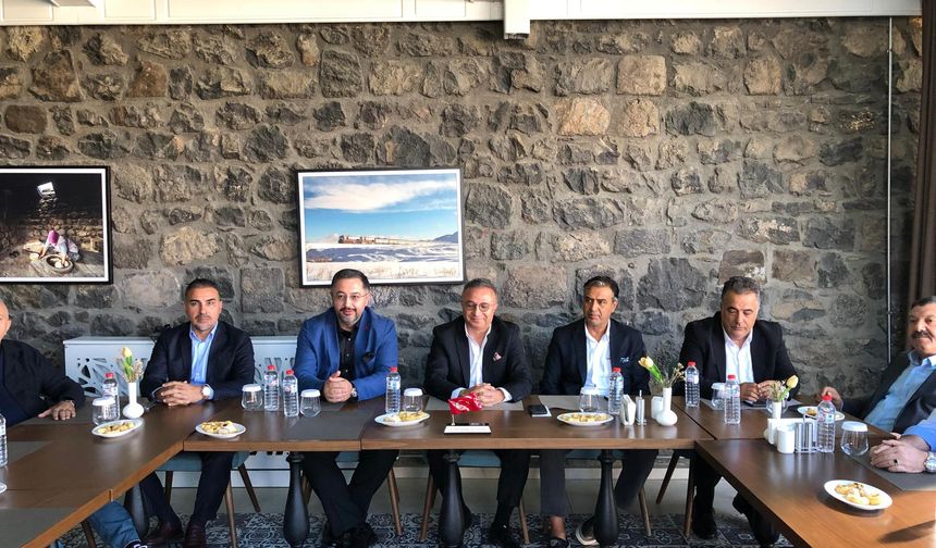 Gazi Kars Vakfı Kars’ta tanıtıldı
