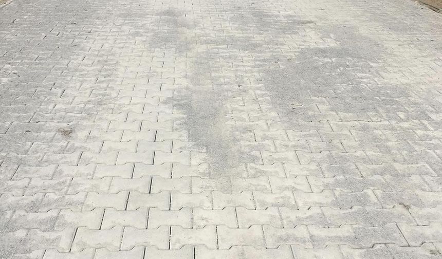 Küçükboğatepe Köyü’ne 6.000 metrekare kilitli parke taşı döşendi