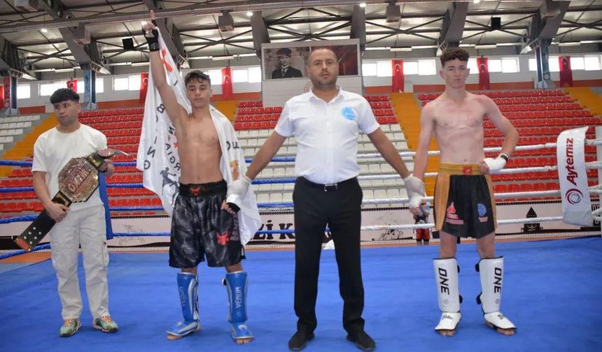 Ani’nin Fethi anısına 2. Kick Boks Şampiyonası sona erdi