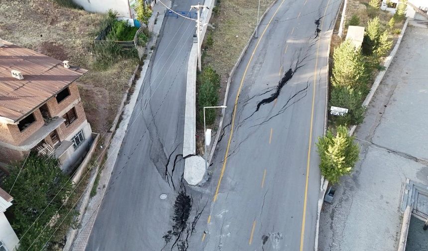 Erzurum İspir’de heyelan