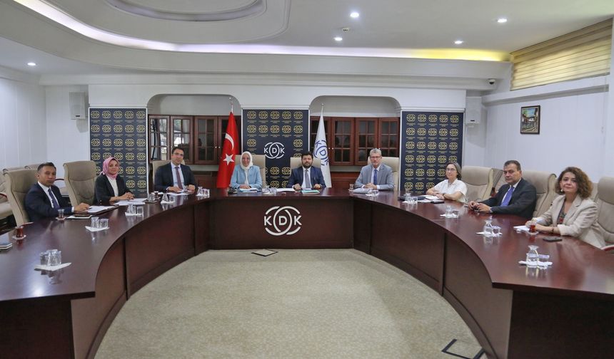 RTÜK ve kamu denetçileri, çocuklar için bir araya geldi