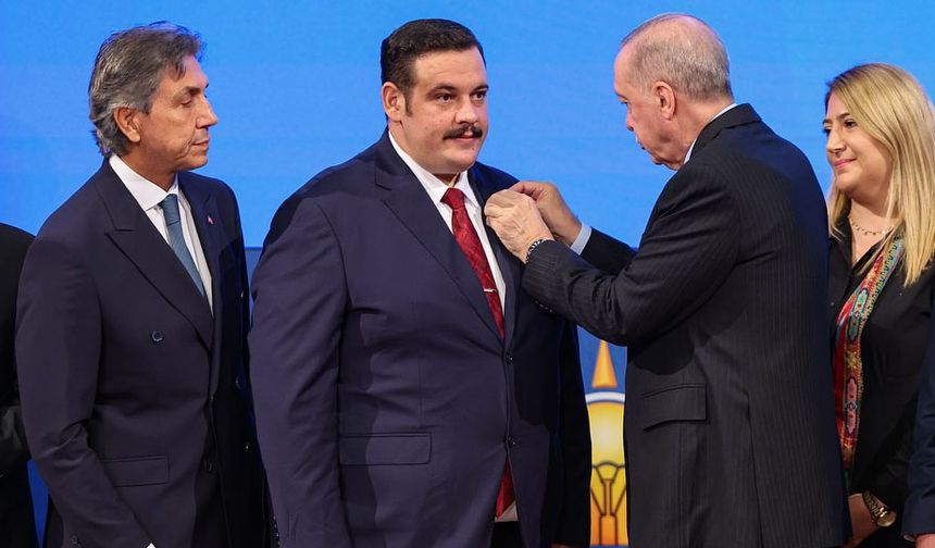 Yalvaç Belediye Başkanı Kodal AK Parti'ye katıldı