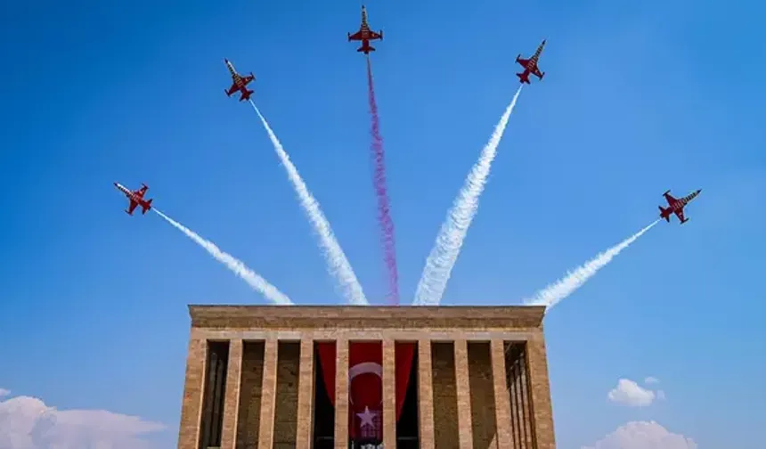 SOLOTÜRK Ankara semalarında: 29 Ekim Kutlamaları öncesi prova uçuşları başladı