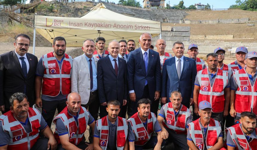 Kültür ve Turizm Turizm Bakanı Ersoy Düzce Konuralp'te incelemelerde bulundu
