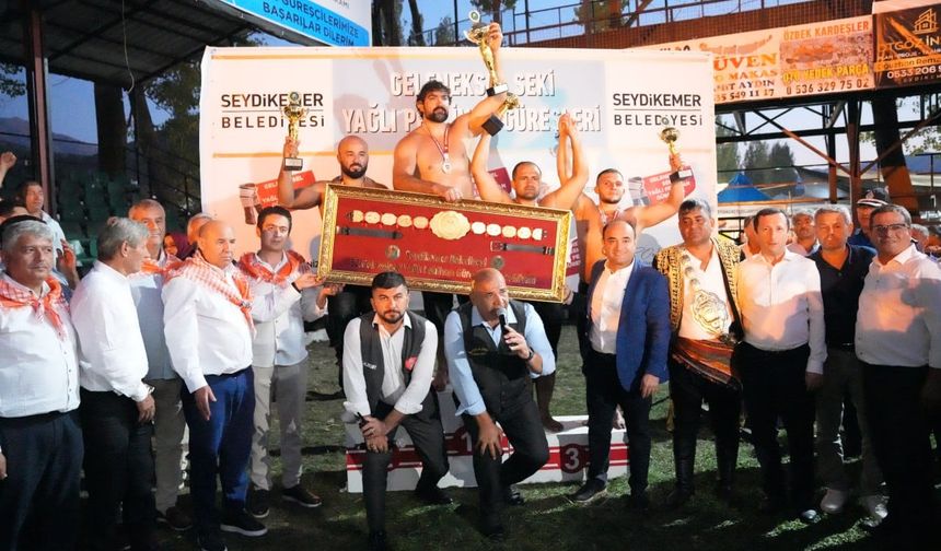 Seydikemer Seki Güreşleri’nde Başpehlivan İsmail Koç, Güreş Ağası Şaban Karaşal oldu