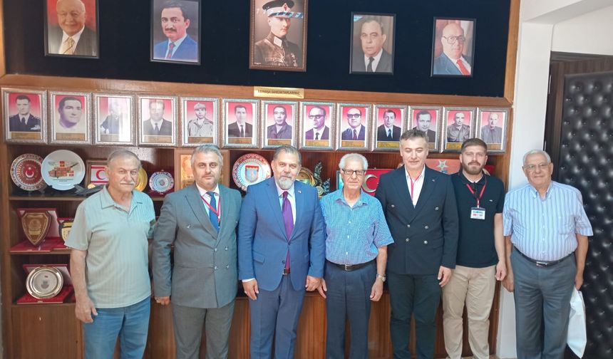 İngiltere'den Kıbrıs TMT Mücahitler Derneği'ne anlamlı ziyaret