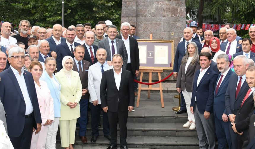 Trabzon Büyükşehir Belediye Başkanı Genç: İstiklal Madalyamız, şehrimizin onur nişanesidir