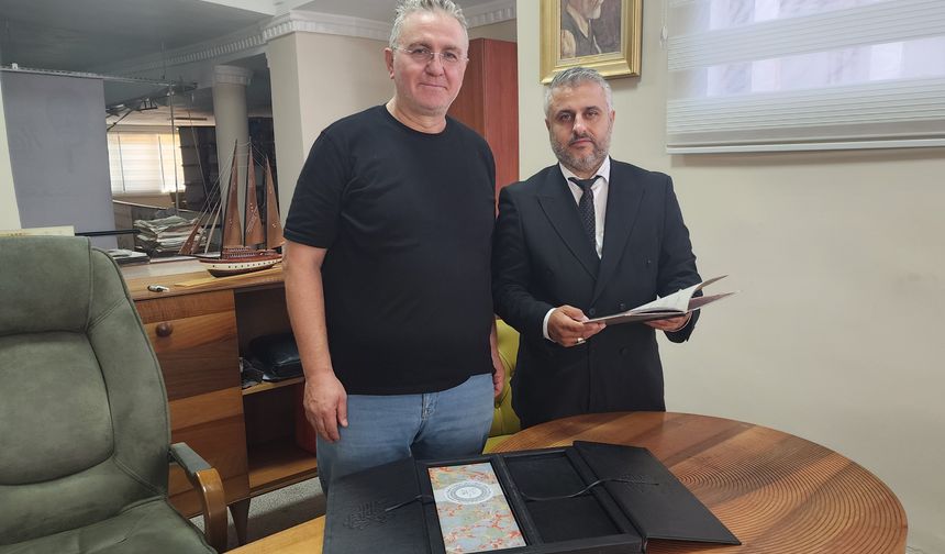 İsmail Karakaş’a tarihî emanet: Kudüs’ün Osmanlı Tapusu hediye edildi