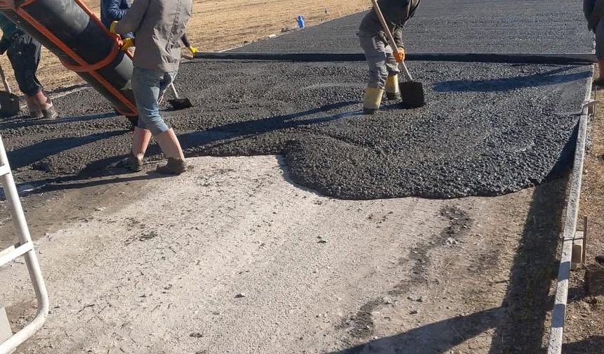 Sarıkamış Altınbulak Köyü’nde 5,1 kilometrelik beton yol tamamlandı