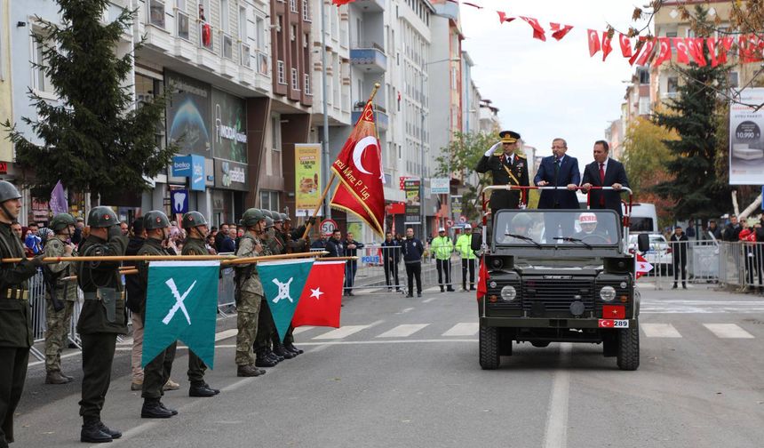 Cumhuriyet’in 102’nci Yılı Kars’ta coşkuyla kutlandı