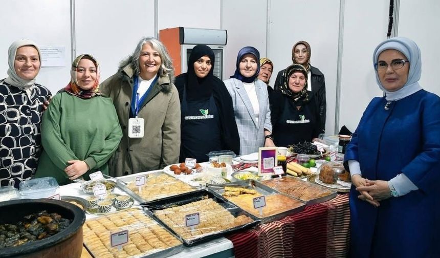 Emine Erdoğan, Rize Gastronomi Günleri’nde kadın üreticilerle buluştu