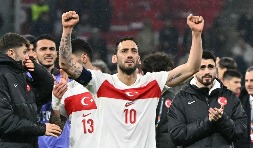 Hakan Çalhanoğlu Milli Takım’da “Dalya”ya hazırlanıyor