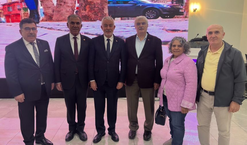 Ankara’da Ispartalılar buluşması: Bayram Özçelik’e yoğun ilgi