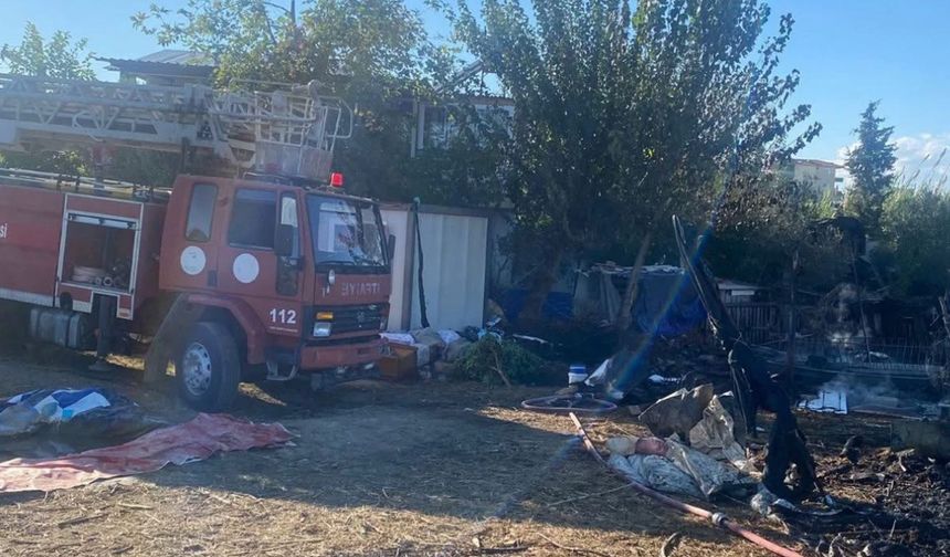 Burdur’un Bucak ilçesinde bağ evi alevlere teslim oldu