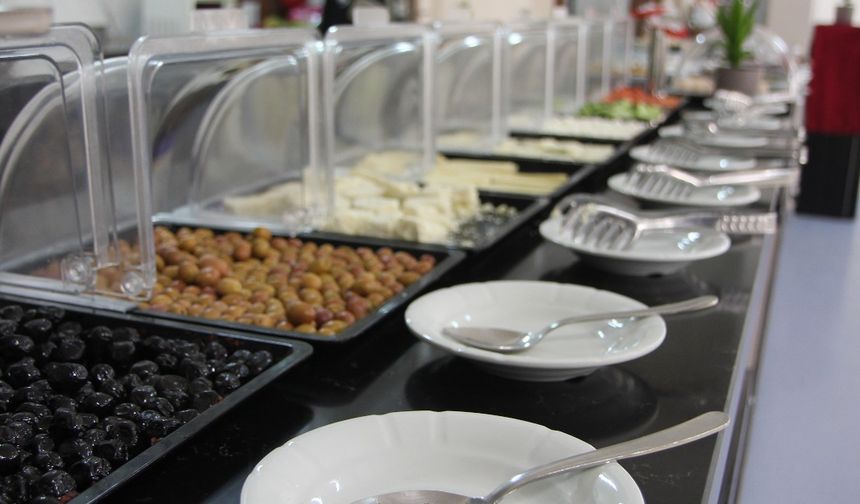 Şehit Mehmet Öter Turizm Lisesi, turizme yön veren eğitim modeliyle dikkat çekiyor