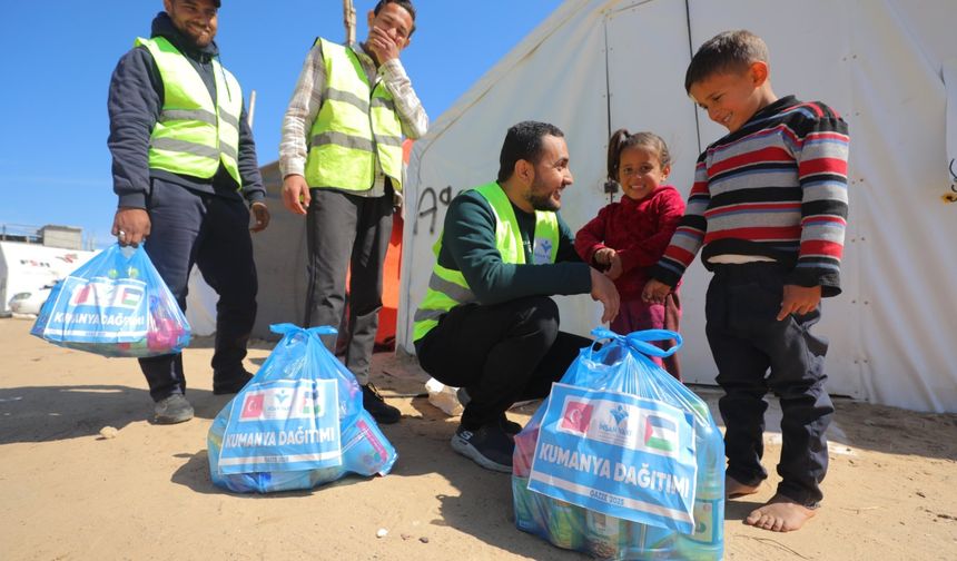 İnsan Vakfı Gazze’de yardımlarını sürdürüyor