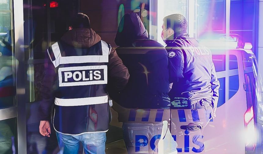 Ankara’da gece kulüplerine fuhuş ve dolandırıcılık operasyonu: 11 gözaltı