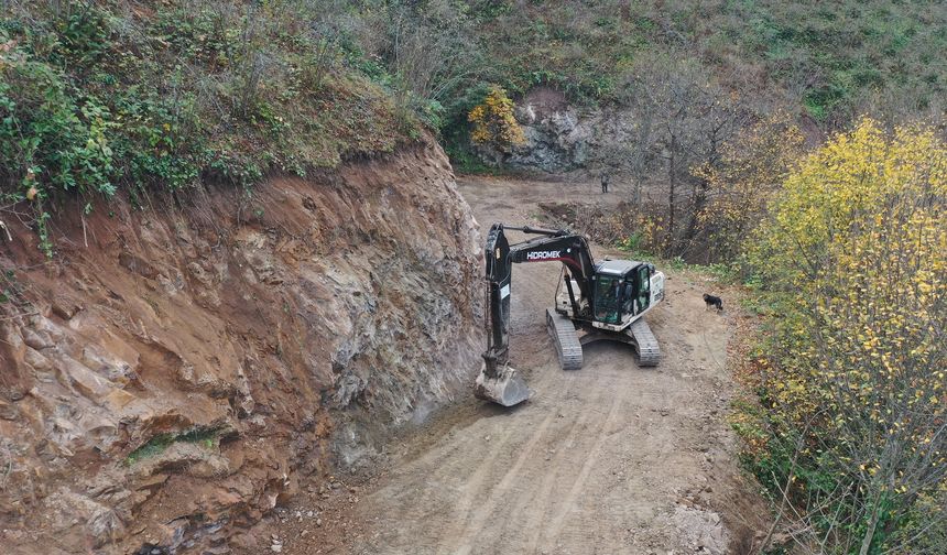 Büyükşehir, yol konforunu artıran çalışmalarını sürdürüyor