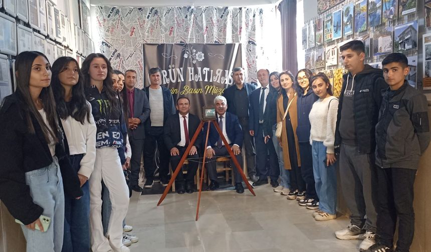 Öğrencilerden Attilâ İlhan’a anlamlı anma