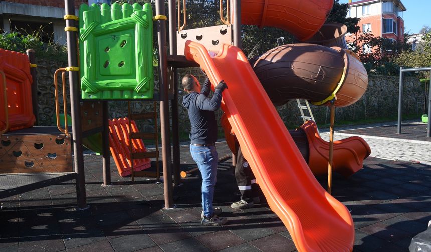 Giresun Belediyesi çocuk parklarını yeniliyor