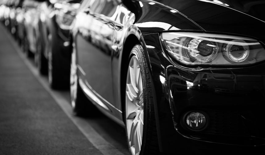 Gümrüklerde 1,7 milyar liralık kaçak araç operasyonu