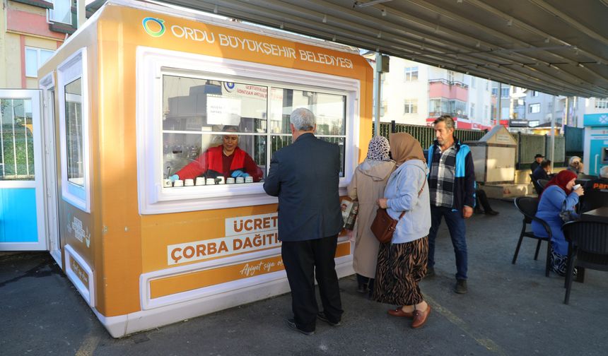 Hastane koridorlarında güne sıcak bir başlangıç