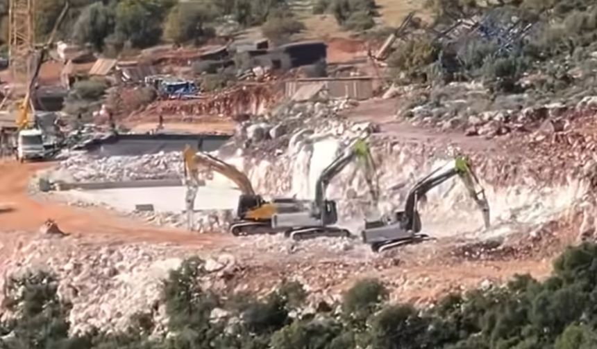 Antalya’da TOKİ konutları sağlam zemin üzerine inşa ediliyor