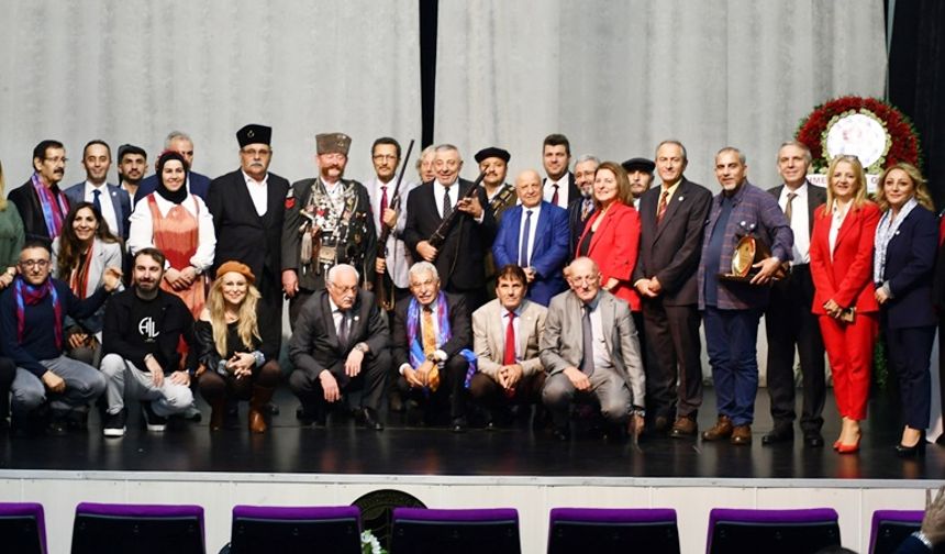 Yerel basın ödülü alanların katılım dallarına göre isimleri