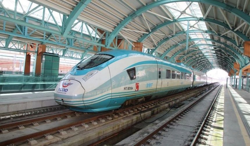 Öğretmenlere tren biletlerinde yüzde 50 indirim