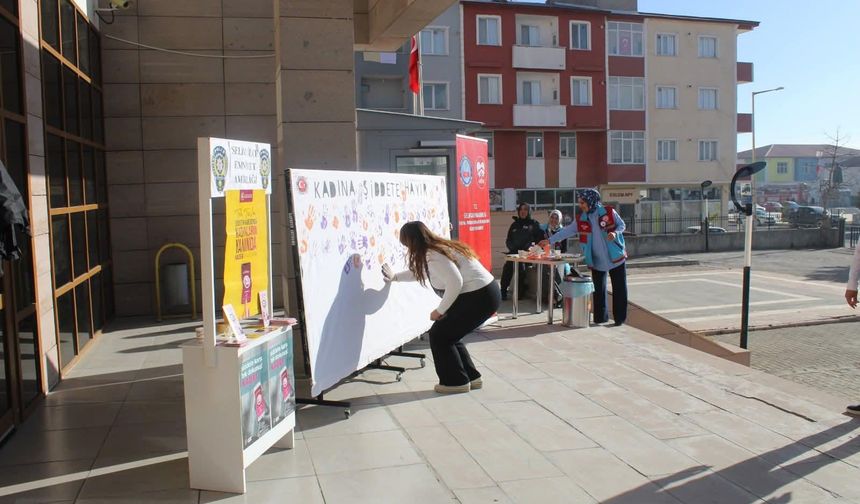 Selim’de 25 Kasım’a özel farkındalık etkinliği