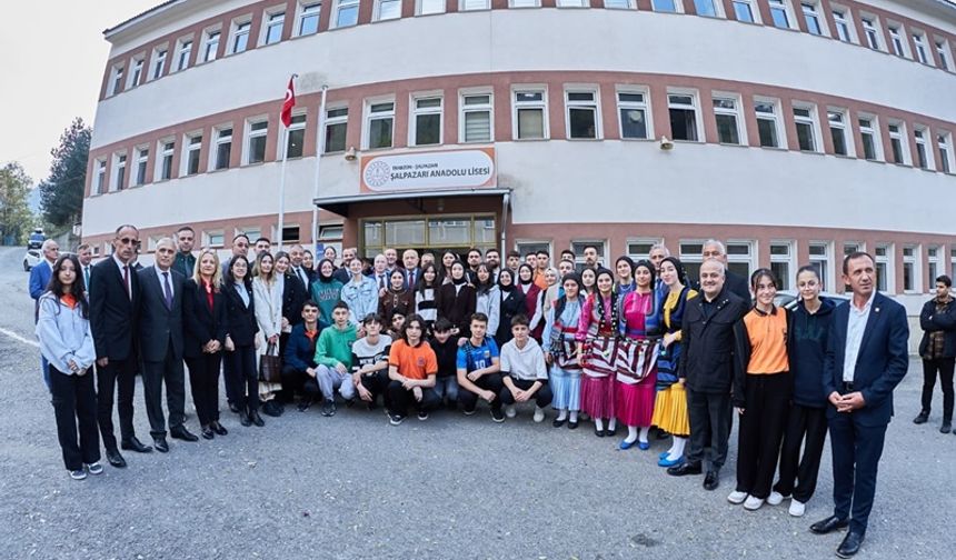 Beş bin kitaplı Şalpazarı Anadolu Lisesi kütüphanesinin açılışı yapıldı