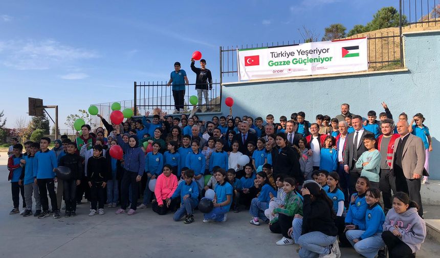 Aydın’da öğrenciler fidanlarla geleceğe nefes oldu