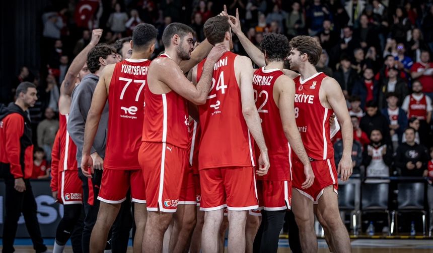 12 Dev Adam Dünya Kupası Elemeleri'nde İsviçre'yi 85-60 yendi