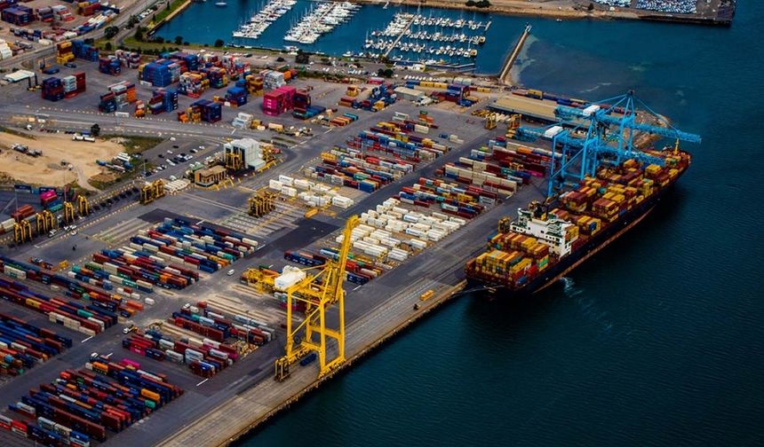 Kasımda ihracat arttı, dış ticaret açığı genişledi