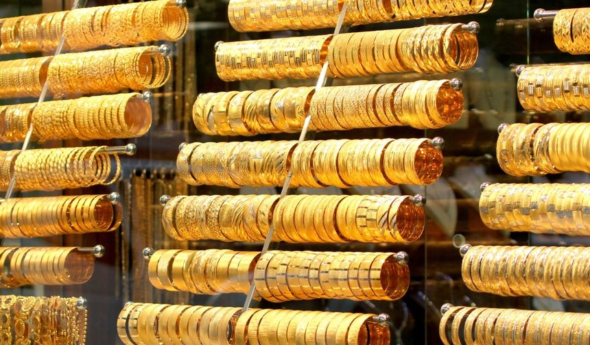 Altın fiyatları güne dalgalı başladı: Gram 6 bin 23 lira