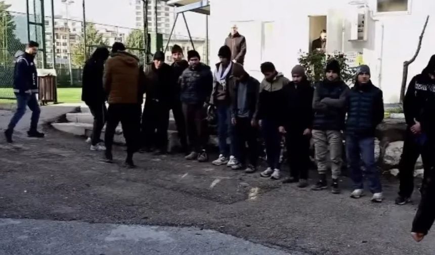 Amasya’da göçmen kaçakçılığı operasyonu: 13 göçmen yakalandı