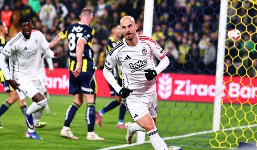 Beşiktaş, Kadıköy’de 90+1’de güldü! Derbide son sözü Cerny söyledi