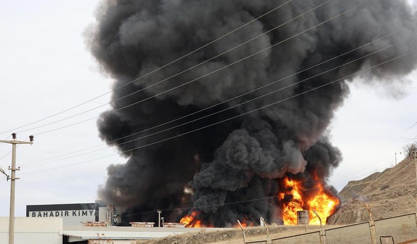 Kırıkkale OSB’de kimyasal fabrikada büyük yangın
