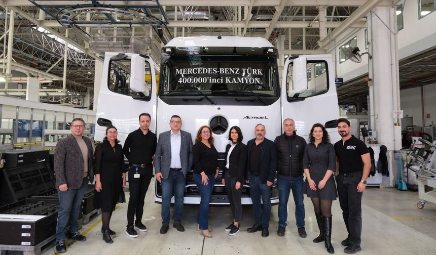 Mercedes-Benz Türk Aksaray Fabrikası’nda 400 bininci kamyon üretildi