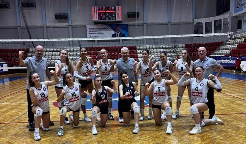 Söke'nin kızları İzmir'de galibiyetle döndü