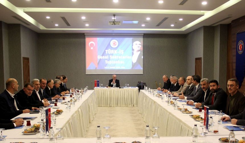 TÜRK-İŞ Yönetici Eğitim Semineri gerçekleştirildi