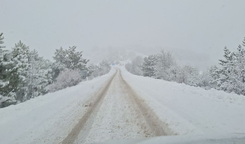 Başkentin tarihi ve turistik ilçesi Beypazarı’nda kar yağışı