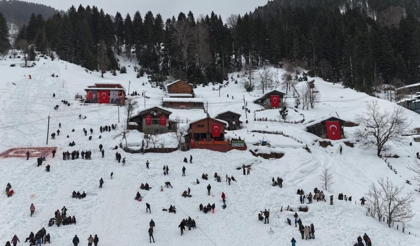 Ayder’de Kardan Adam Şenliği başladı