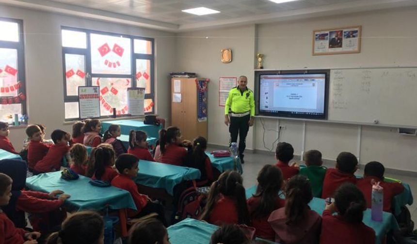Burdur’da miniklere trafik güvenliği eğitimi