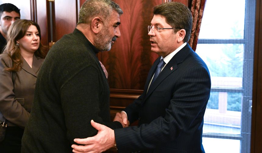 Adalet Bakanı Yılmaz Tunç, Rojin Kabaiş’in ailesiyle görüştü